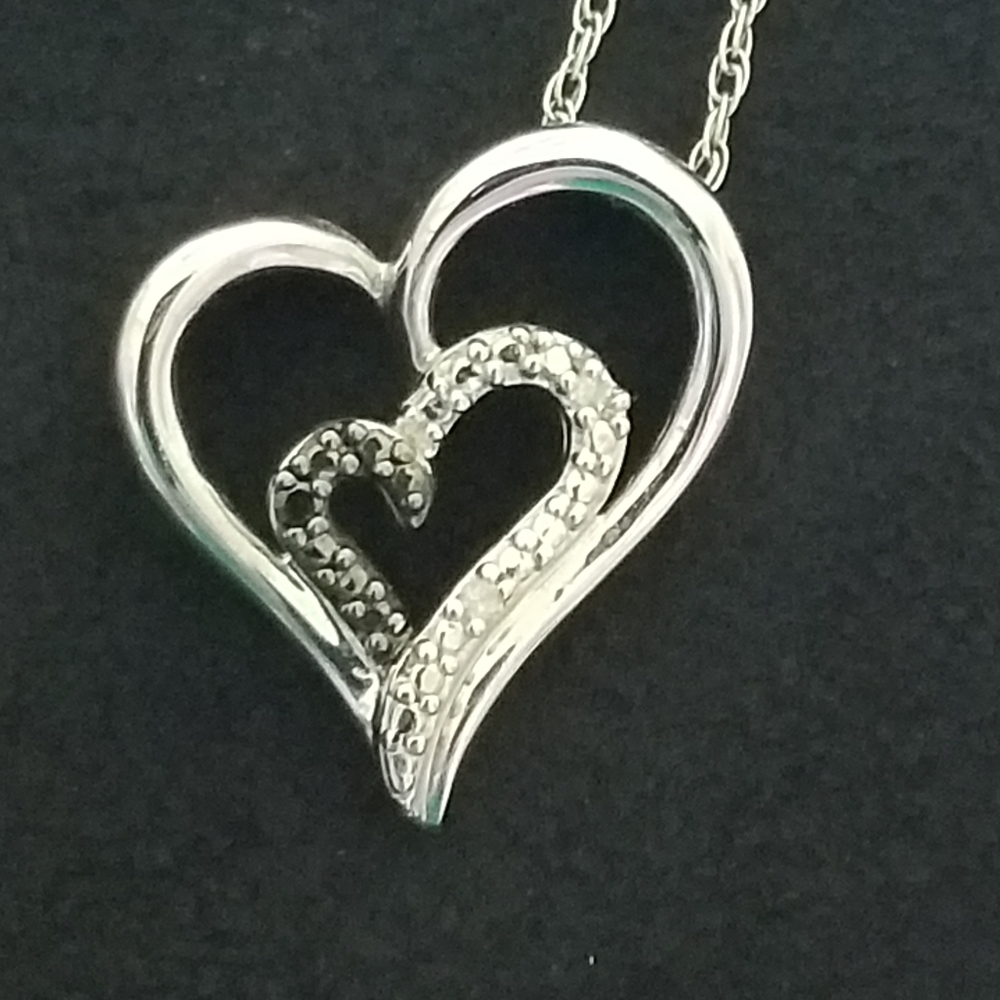 Kay Jewelers black and white diamond necklace